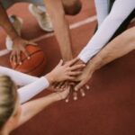 How a Common Goal Helps Teams Overcome Adversity
